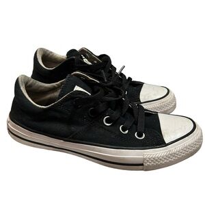 Converse shoes size 6